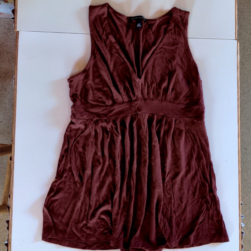 Banana Republic burgandy maroon small top